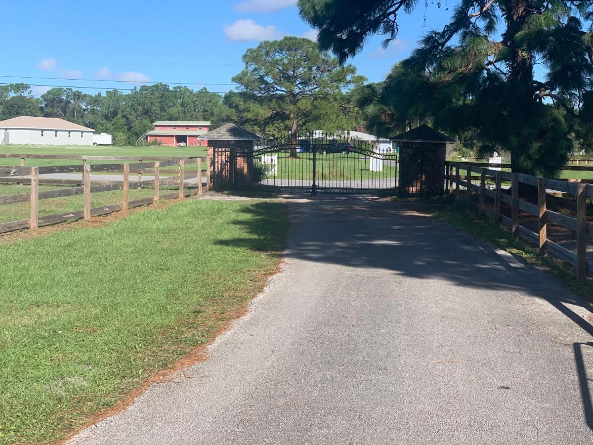 Oyo Family Ranch At Melbourne Fl Hotel Ngoại thất bức ảnh